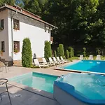 Family Bile Hotel